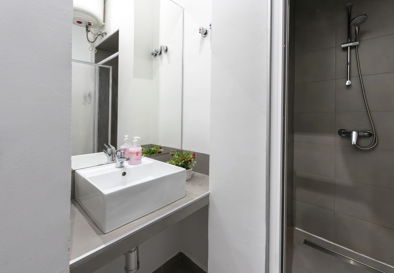 Apartamento en Madrid - M (PRE102B) Moderno diseño Madrid centro Sol 5 Apartamento en Madrid - M (PRE102B) Moderno diseño Madrid centro Sol 5