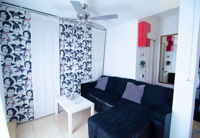 Apartamento en Madrid - M (VAL375) Ap. Chueca-Fuencarral patio privado Apartamento en Madrid - M (VAL375) Ap. Chueca-Fuencarral patio privado