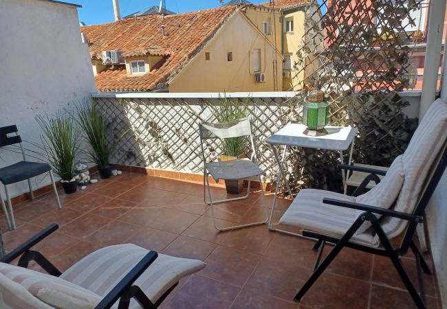 Apartamento en Madrid - M (VAL375) Ap. Chueca-Fuencarral patio privado Apartamento en Madrid - M (VAL375) Ap. Chueca-Fuencarral patio privado