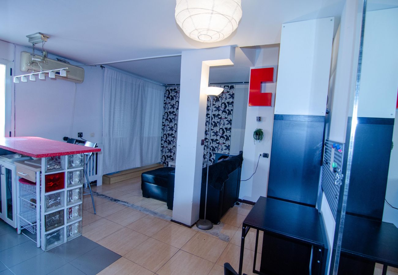 Apartamento en Madrid - M (VAL375) Ap. Chueca-Fuencarral patio privado Apartamento en Madrid - M (VAL375) Ap. Chueca-Fuencarral patio privado