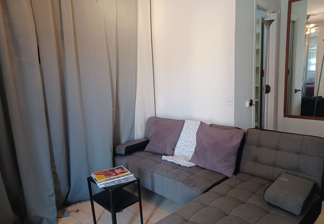Apartamento en Madrid - M (VAL375) Ap. Chueca-Fuencarral patio privado Apartamento en Madrid - M (VAL375) Ap. Chueca-Fuencarral patio privado