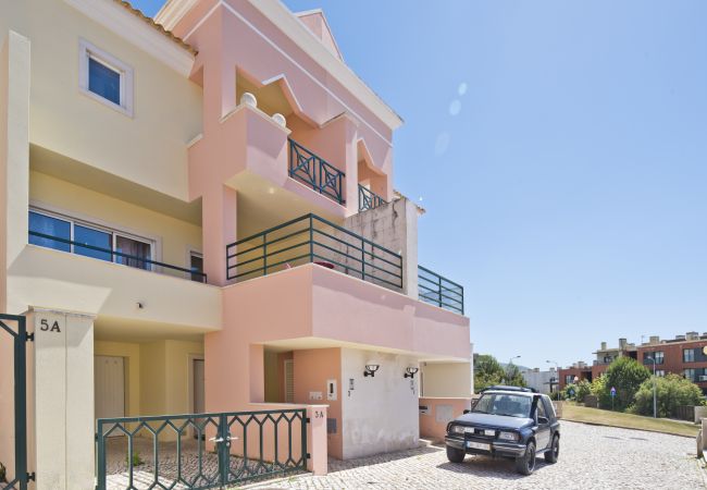 Villa en Sesimbra - Sesimbra Sea View Villa (C110) Villa en Sesimbra - Sesimbra Sea View Villa (C110)