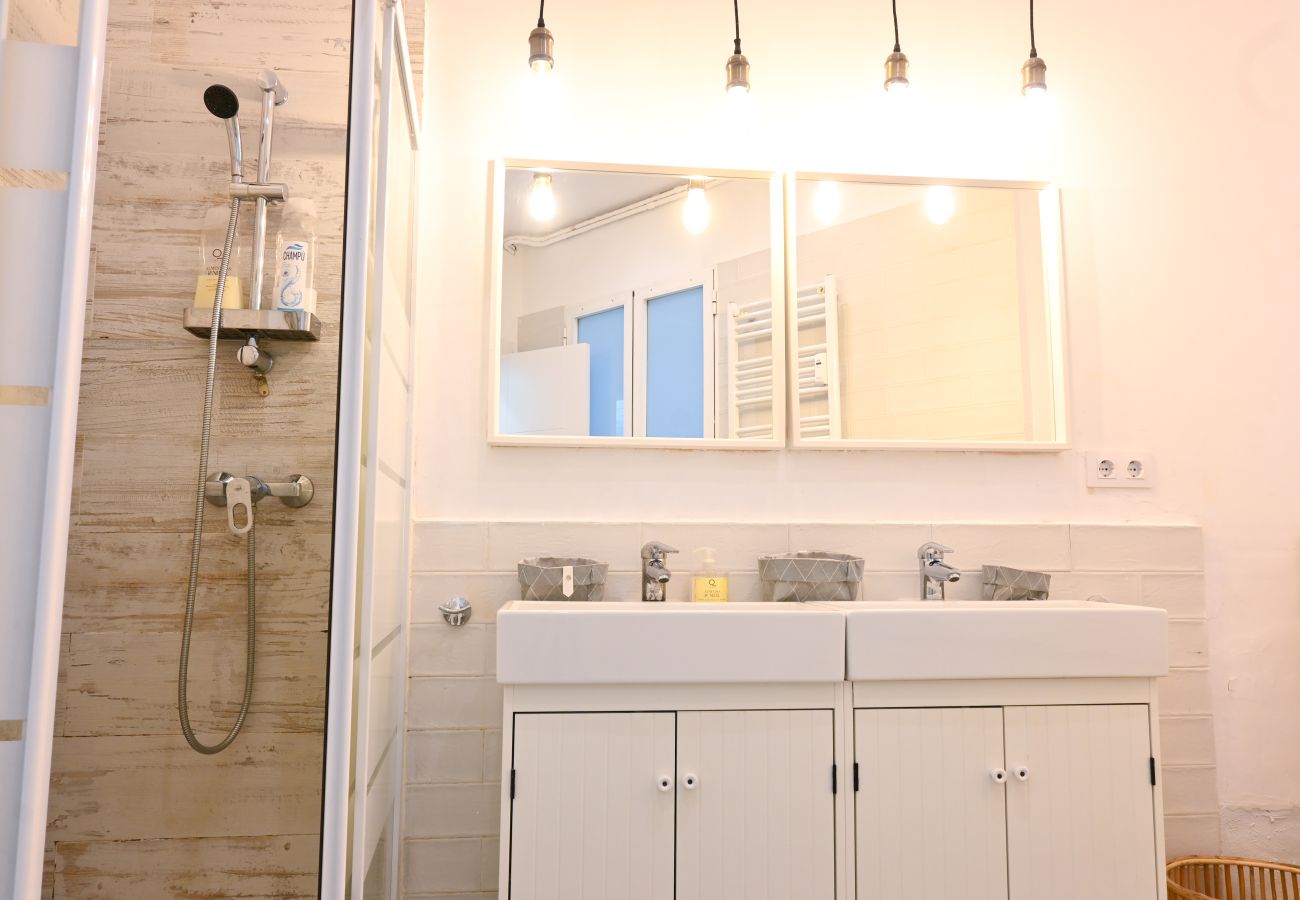 Apartamento en Madrid - M (MEN300) Moderno y elegante ap. Barrio Ibiza Apartamento en Madrid - M (MEN300) Moderno y elegante ap. Barrio Ibiza