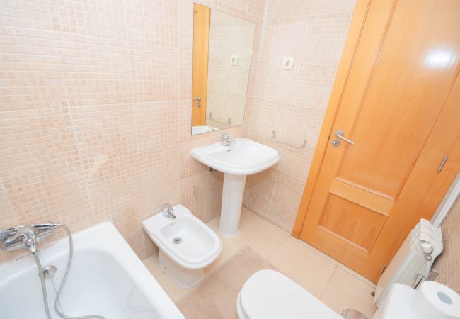 Apartamento en Madrid - M (DIN131F) Habitaciones en alquiler en Barrio Chu Apartamento en Madrid - M (DIN131F) Habitaciones en alquiler en Barrio Chu