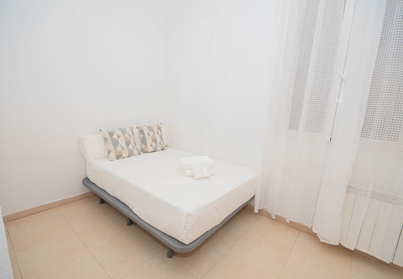 Apartamento en Madrid - M (DIN131F) Habitaciones en alquiler en Barrio Chu Apartamento en Madrid - M (DIN131F) Habitaciones en alquiler en Barrio Chu