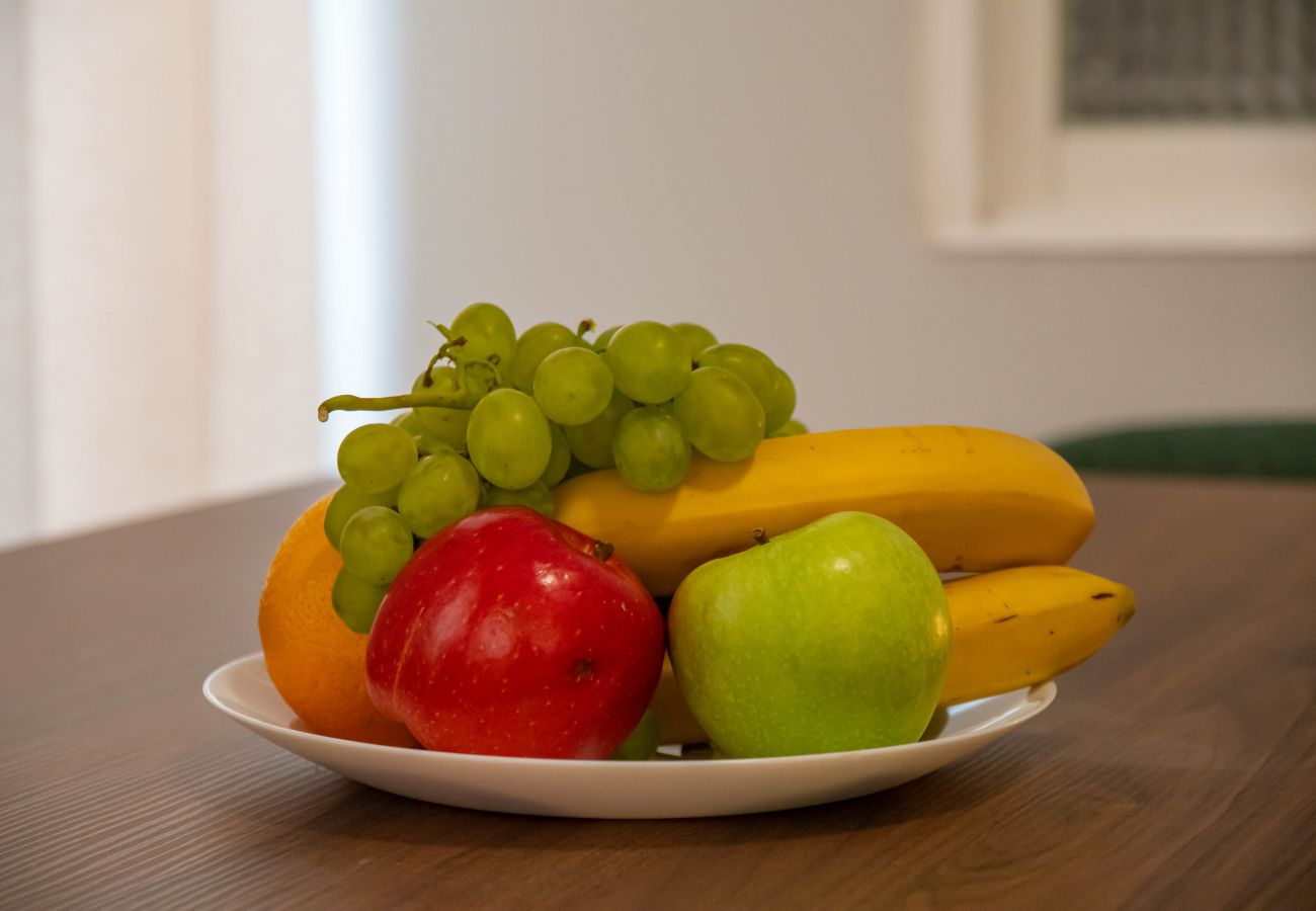 Apartamento en Madrid - M (TOP111) Luminoso y amplio apartamento en Cuatro Apartamento en Madrid - M (TOP111) Luminoso y amplio apartamento en Cuatro