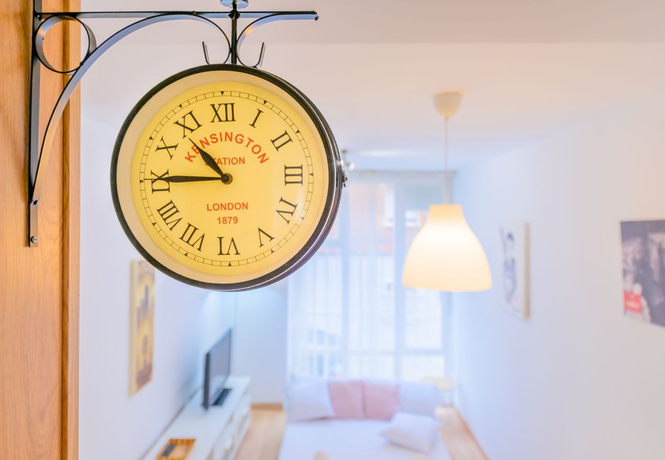 Estudio en Madrid - M (ARA10) Arandano 1- Tetuan-Valdeacederas