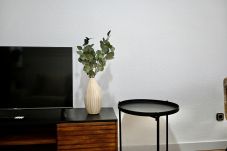 Apartamento en Madrid - M (ACC382B) Coqueto y Cómodo apartamento en Entrev