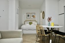Estudio en Madrid - M (MPE35E) Encantador Estudio con Cama D
