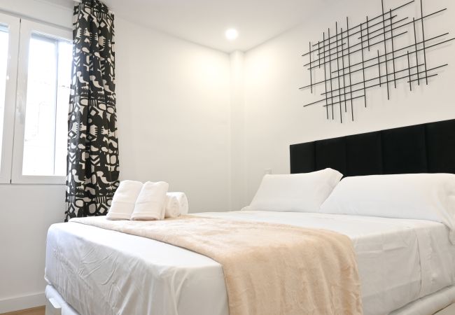 Apartamento en Madrid - M (VIL45) Amplia Casa de 3 Dormitorios: Vive la Na Apartamento en Madrid - M (VIL45) Amplia Casa de 3 Dormitorios: Vive la Na