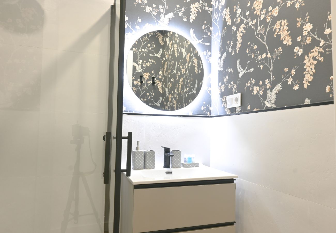 Apartamento en Madrid - M (VIL45) Amplia Casa de 3 Dormitorios: Vive la Na Apartamento en Madrid - M (VIL45) Amplia Casa de 3 Dormitorios: Vive la Na