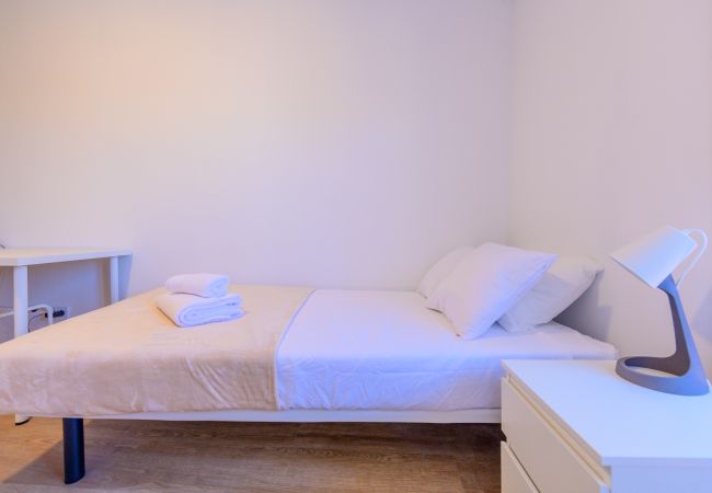 Alquiler por habitaciones en Madrid - M (SAP35C) Acogedora habitación con cama ind Alquiler por habitaciones en Madrid - M (SAP35C) Acogedora habitación con cama ind