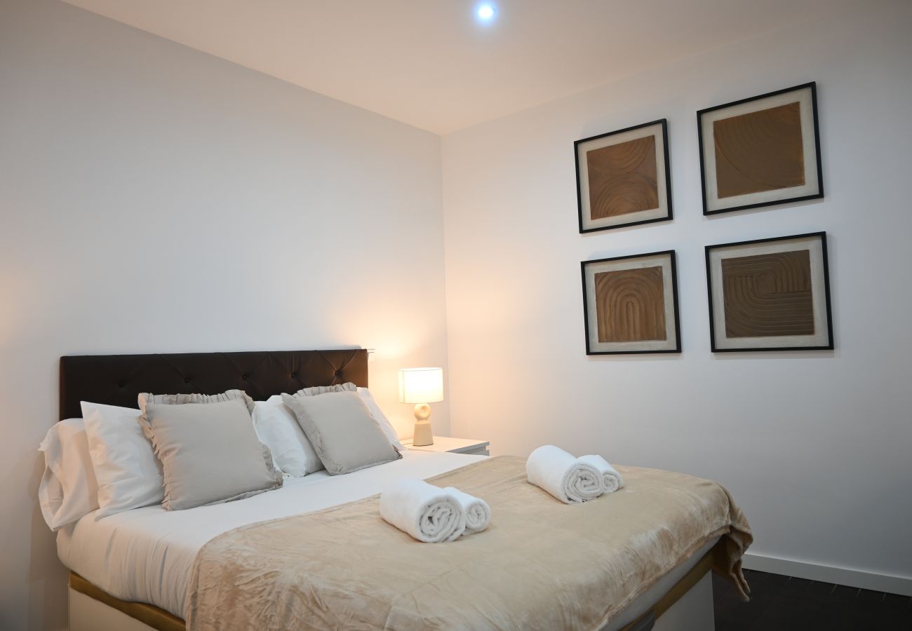 Apartamento en Madrid - M (SEN1692)Amplio Apartamento con Balcón en Calle  Apartamento en Madrid - M (SEN1692)Amplio Apartamento con Balcón en Calle