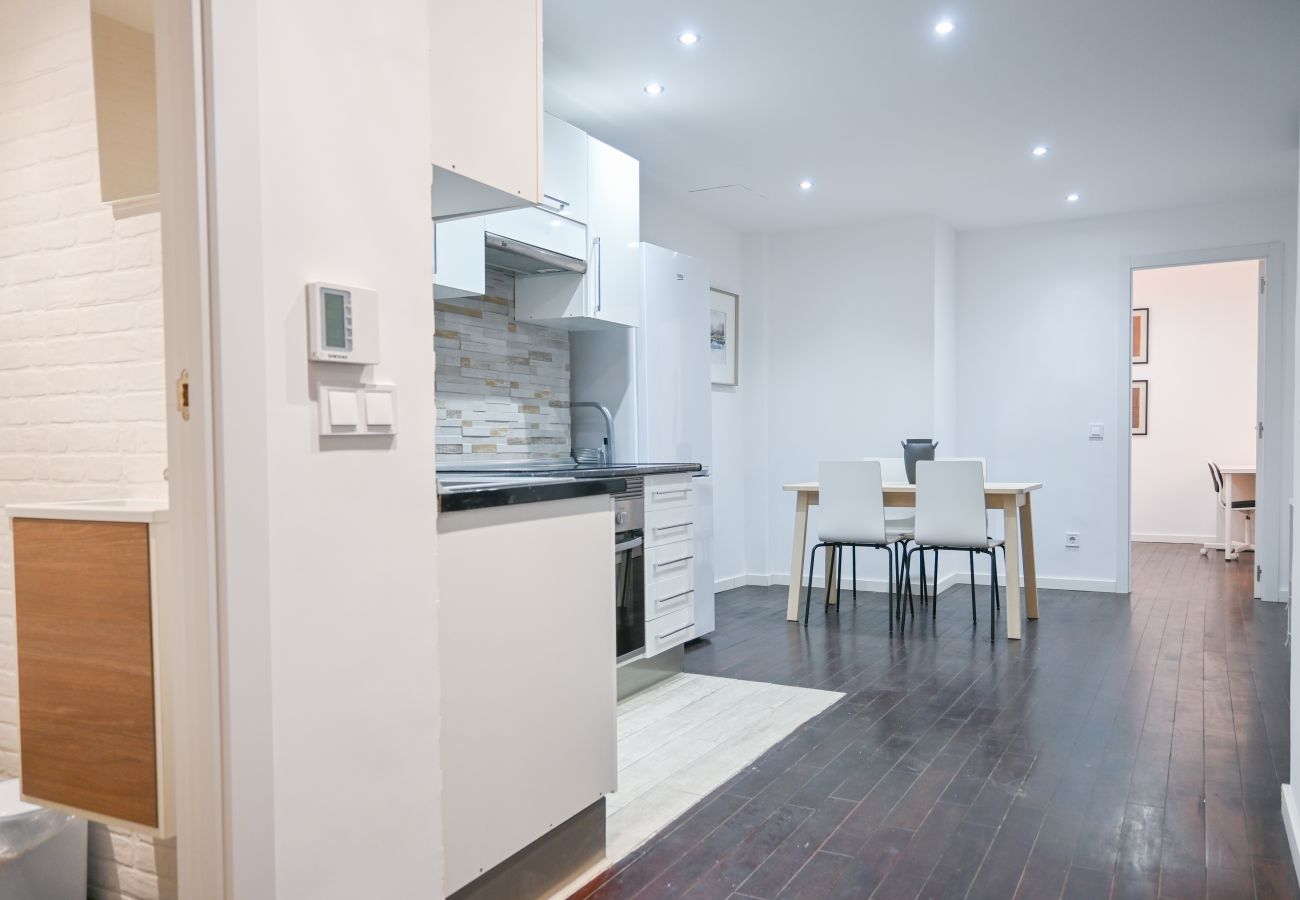 Apartamento en Madrid - M (SEN1692)Amplio Apartamento con Balcón en Calle  Apartamento en Madrid - M (SEN1692)Amplio Apartamento con Balcón en Calle