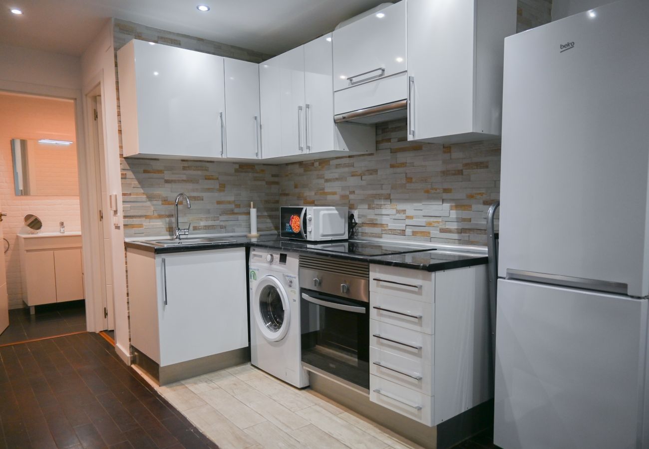 Apartamento en Madrid - M (SEN1692)Amplio Apartamento con Balcón en Calle  Apartamento en Madrid - M (SEN1692)Amplio Apartamento con Balcón en Calle