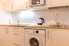 Apartamento en Madrid - M (ARG24BC) Apartamento Moderno y Luminoso en el