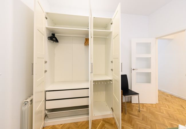 Apartamento en Madrid - M (PSM92) Elegante vivienda de 3 habitaciones en e Apartamento en Madrid - M (PSM92) Elegante vivienda de 3 habitaciones en e