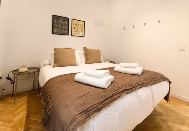 Apartamento en Madrid - M (PSM92) Elegante vivienda de 3 habitaciones en e Apartamento en Madrid - M (PSM92) Elegante vivienda de 3 habitaciones en e