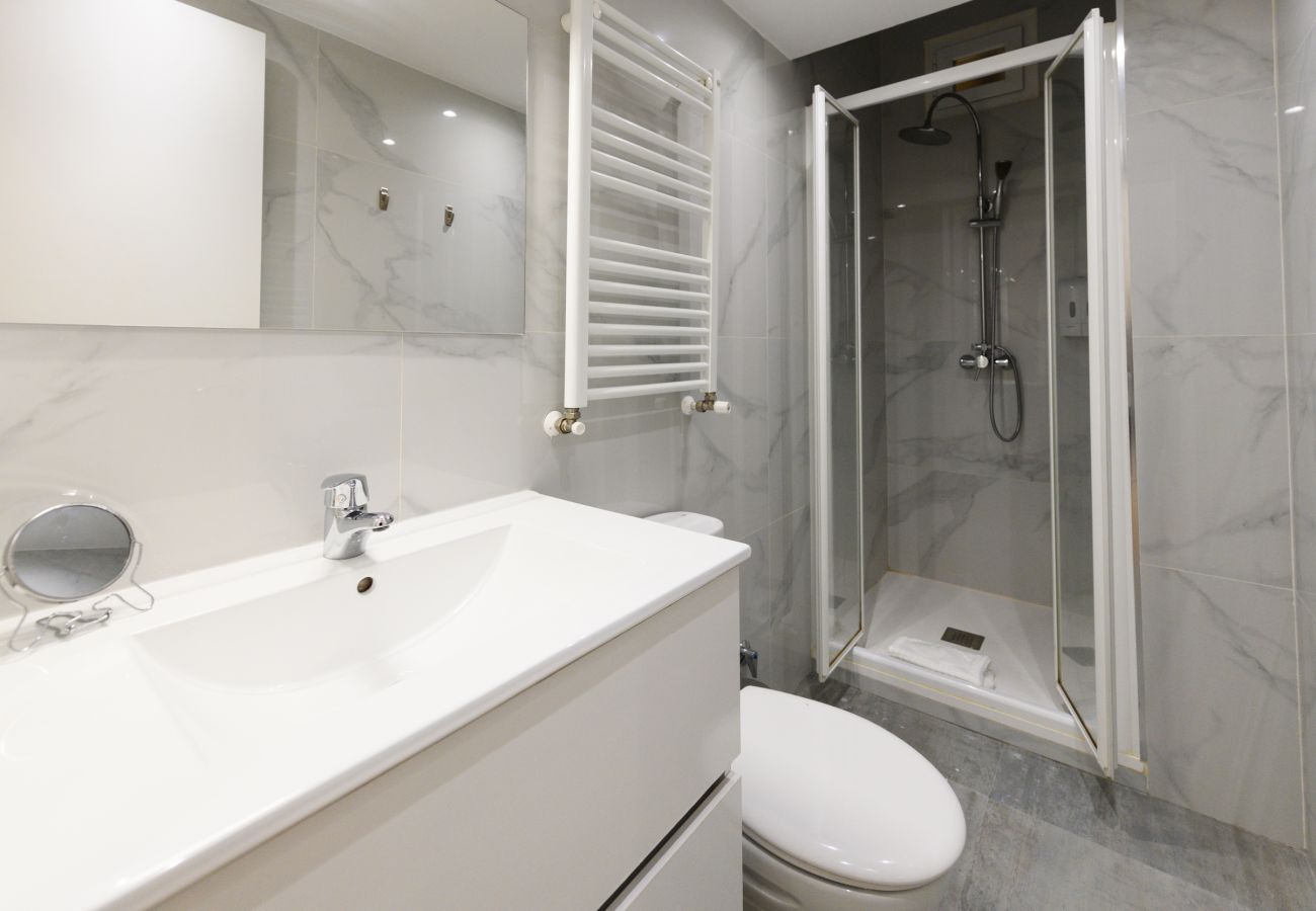 Apartamento en Madrid - M (PSM92) Elegante vivienda de 3 habitaciones en e Apartamento en Madrid - M (PSM92) Elegante vivienda de 3 habitaciones en e