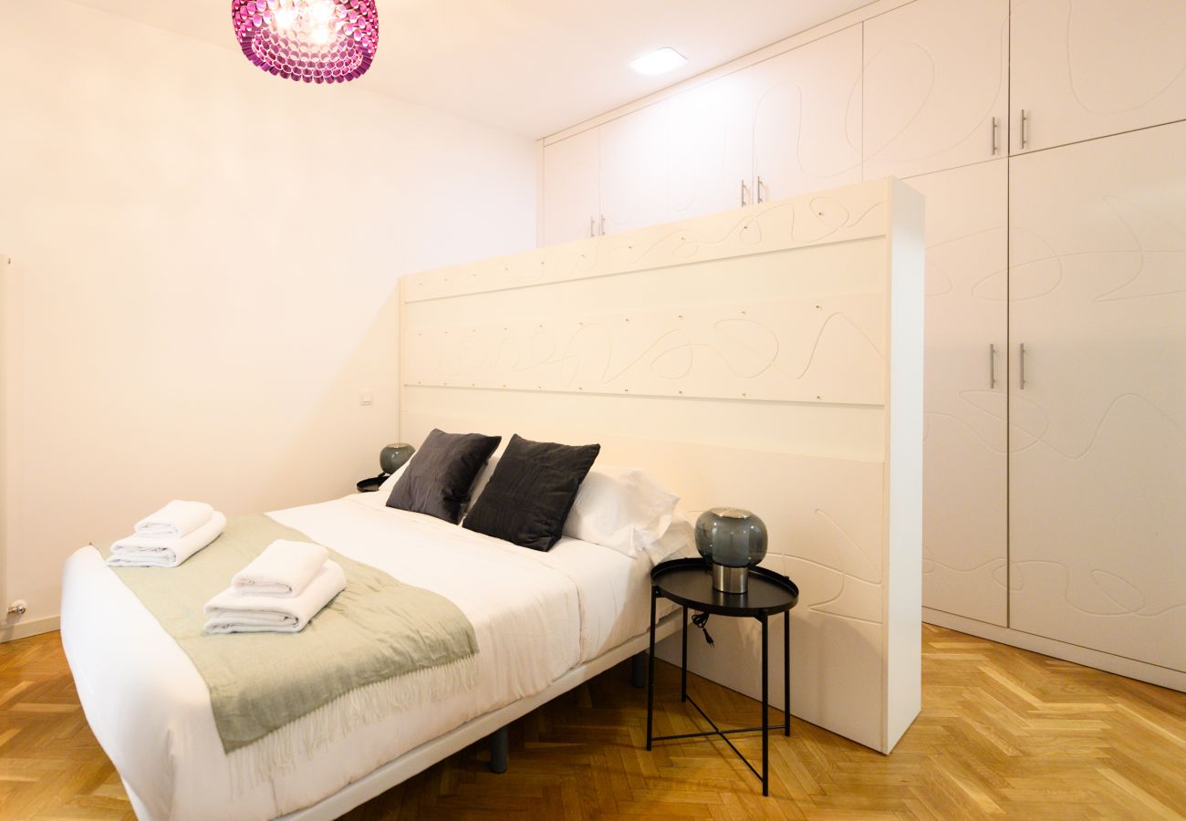 Apartamento en Madrid - M (PSM92) Elegante vivienda de 3 habitaciones en e Apartamento en Madrid - M (PSM92) Elegante vivienda de 3 habitaciones en e
