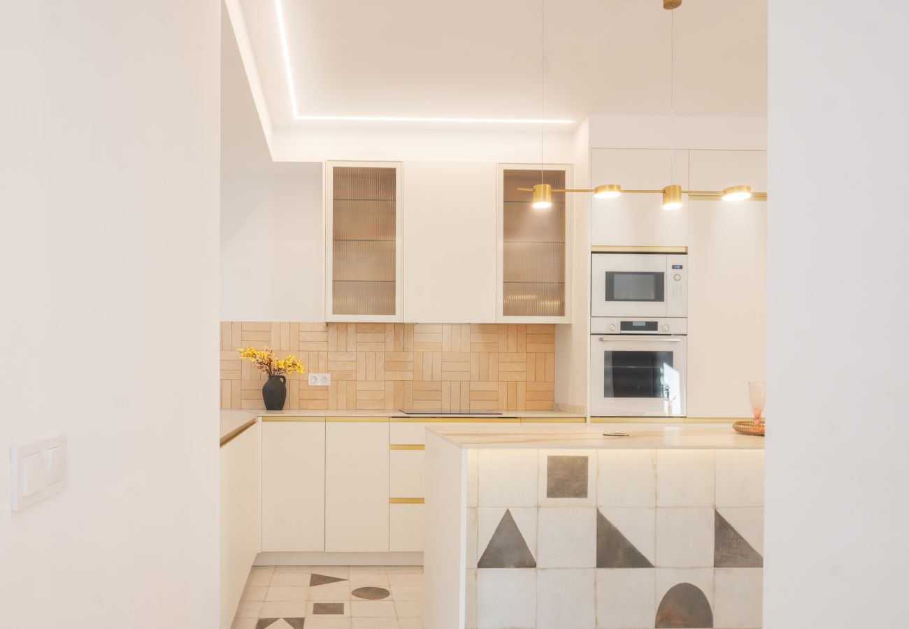 Apartamento en Madrid - M (ASB195) Escápate al Encanto Urbano: Piso con Ba Apartamento en Madrid - M (ASB195) Escápate al Encanto Urbano: Piso con Ba