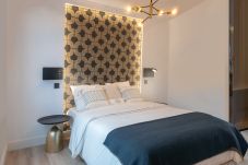 Apartamento en Madrid - M (ASB19) Escápate al Encanto Urbano: Piso con Bal