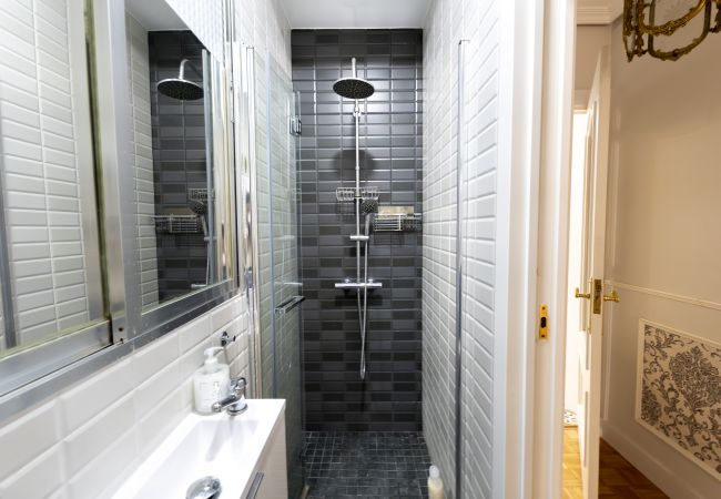 Apartamento en Madrid - M (TOL254)Acogedor piso con balcones en el centro  Apartamento en Madrid - M (TOL254)Acogedor piso con balcones en el centro