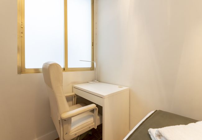 Apartamento en Madrid - M (TOL254)Acogedor piso con balcones en el centro  Apartamento en Madrid - M (TOL254)Acogedor piso con balcones en el centro