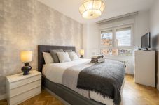 Apartamento en Madrid - M (ACA65)Amplio piso de 3 dormitorios y 2 baños en