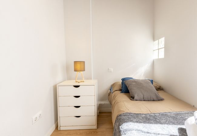 Apartamento en Madrid - M (AMP964)Piso de 2 dormitorios a pasos del Museo  Apartamento en Madrid - M (AMP964)Piso de 2 dormitorios a pasos del Museo