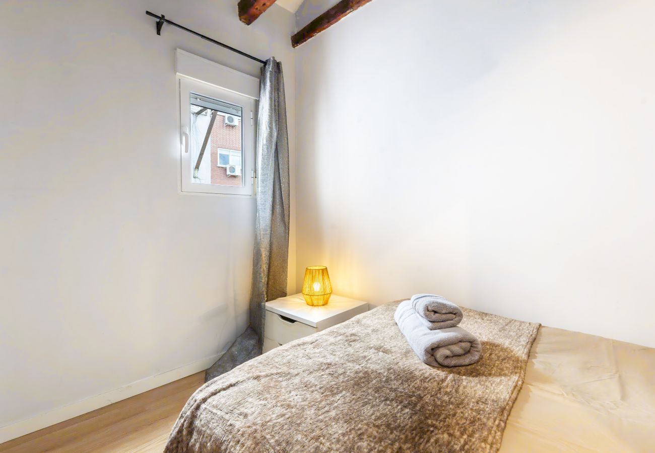 Apartamento en Madrid - M (AMP964)Piso de 2 dormitorios a pasos del Museo  Apartamento en Madrid - M (AMP964)Piso de 2 dormitorios a pasos del Museo
