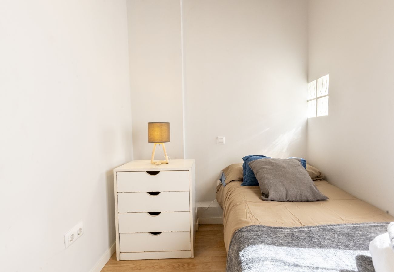 Apartamento en Madrid - M (AMP964)Piso de 2 dormitorios a pasos del Museo  Apartamento en Madrid - M (AMP964)Piso de 2 dormitorios a pasos del Museo