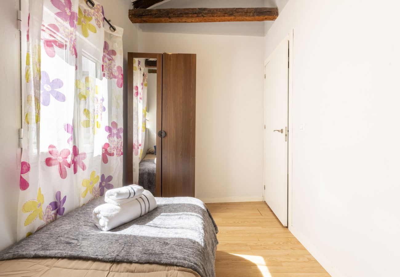 Apartamento en Madrid - M (AMP964)Piso de 2 dormitorios a pasos del Museo  Apartamento en Madrid - M (AMP964)Piso de 2 dormitorios a pasos del Museo