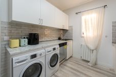 Alquiler por habitaciones en Madrid - M (SBE103) Barcelona:  habitación con comodidad y