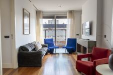 Apartamento en Madrid - M (BAS15)Dúplex de 3 Dormitorios – Amplio, Luminos