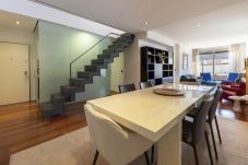 Apartamento en Madrid - M (BAS15)Dúplex de 3 Dormitorios – Amplio, Luminos