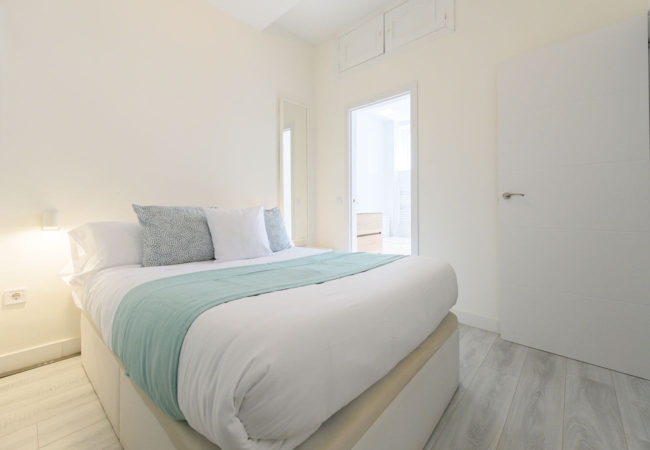 Apartamento en Madrid - M (MDL92)Alquiler Mensual en Madrid – Piso moderno Apartamento en Madrid - M (MDL92)Alquiler Mensual en Madrid – Piso moderno