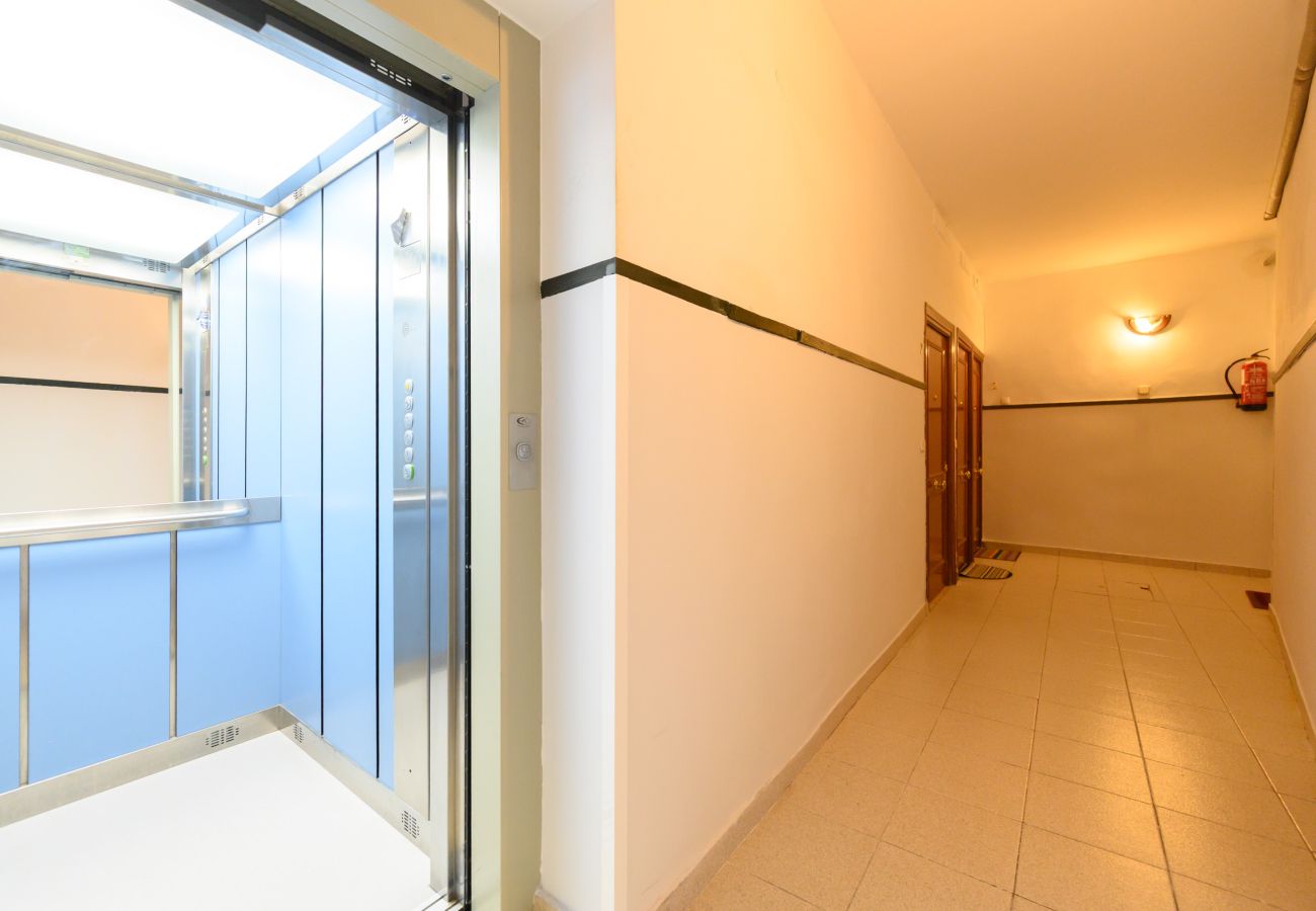 Apartamento en Madrid - M (MDL92)Alquiler Mensual en Madrid – Piso moderno Apartamento en Madrid - M (MDL92)Alquiler Mensual en Madrid – Piso moderno