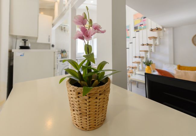 Apartamento en Madrid - M (SVF154) Piso tipo loft de 1 dormitorio en el ce Apartamento en Madrid - M (SVF154) Piso tipo loft de 1 dormitorio en el ce