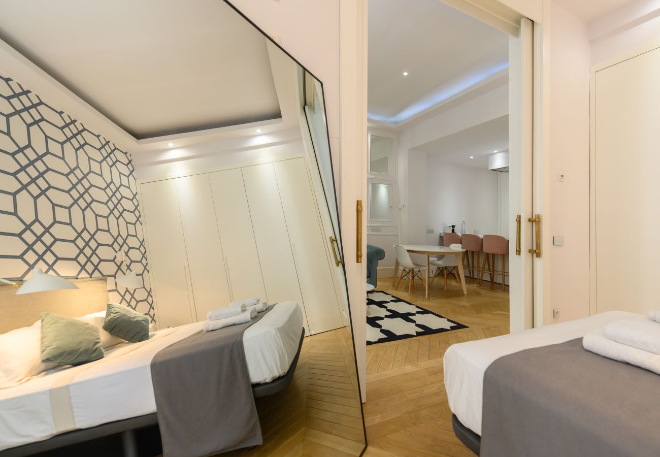 Apartamento en Madrid - M (REI251)Apartamento de Lujo en el Corazón de Mad Apartamento en Madrid - M (REI251)Apartamento de Lujo en el Corazón de Mad