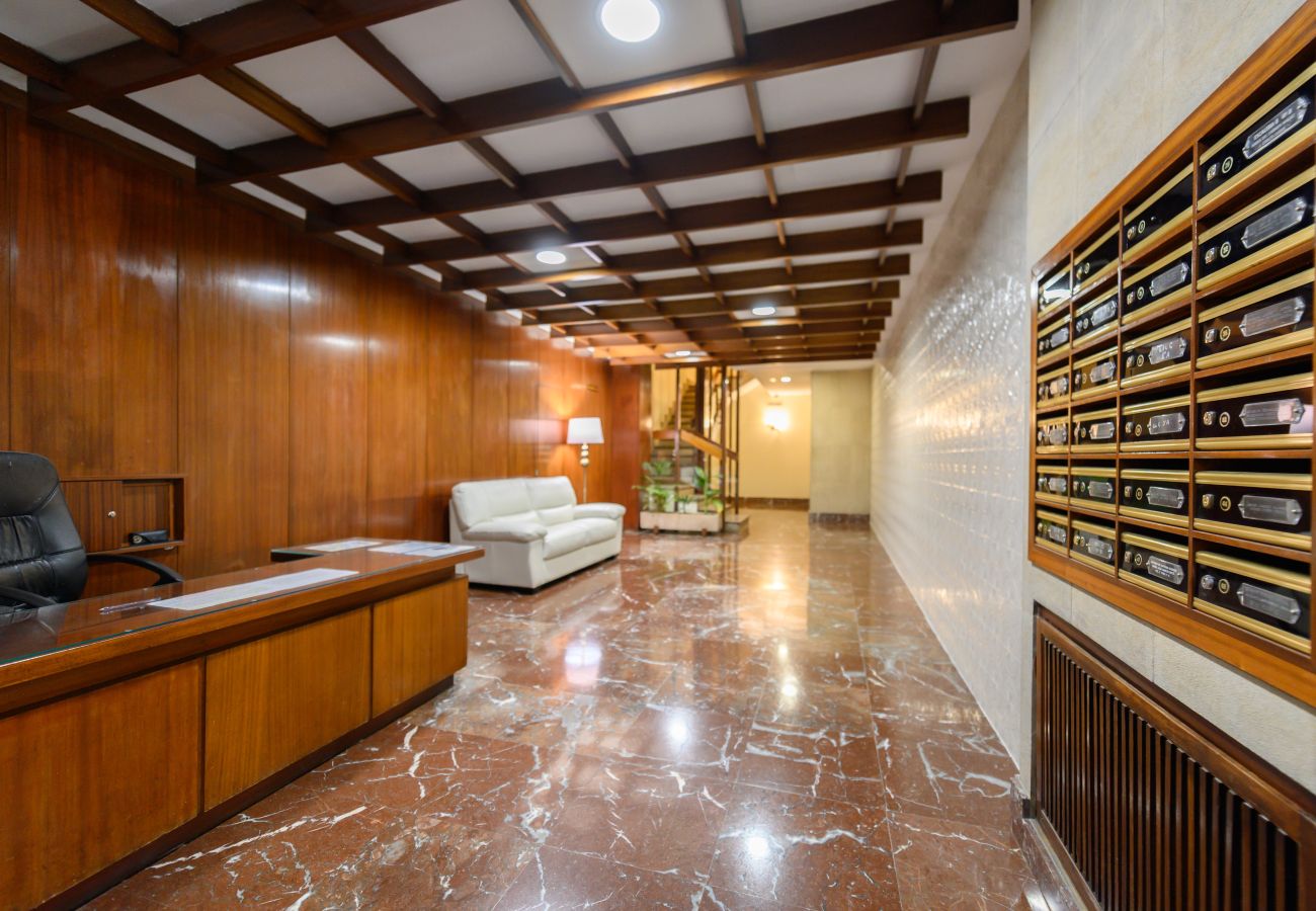 Apartamento en Madrid - M (ORE837)  Piso en Madrid_ 2 dormitorios y terraz Apartamento en Madrid - M (ORE837)  Piso en Madrid_ 2 dormitorios y terraz