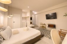 Apartamento en Madrid - M (PVB40) Loft creativo con barra y estilo único |