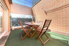 Apartamento en Madrid - M (GAV35)Piso Familiar con Terraza y Piscina en Ur