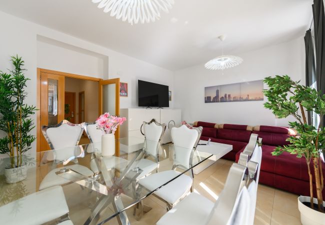 Apartamento en Madrid - M (DIN133B)Apartamento de 2 Dormitorios a Pasos de Apartamento en Madrid - M (DIN133B)Apartamento de 2 Dormitorios a Pasos de