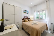 Apartamento en Madrid - M (SFU71) Acogedor Piso con Terraza y Espacios par