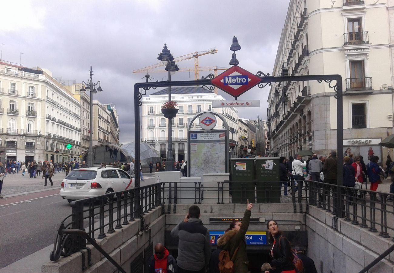 Appartement à Madrid - M (MPA141) Apartamento Nuevos Ministerios Appartement à Madrid - M (MPA141) Apartamento Nuevos Ministerios