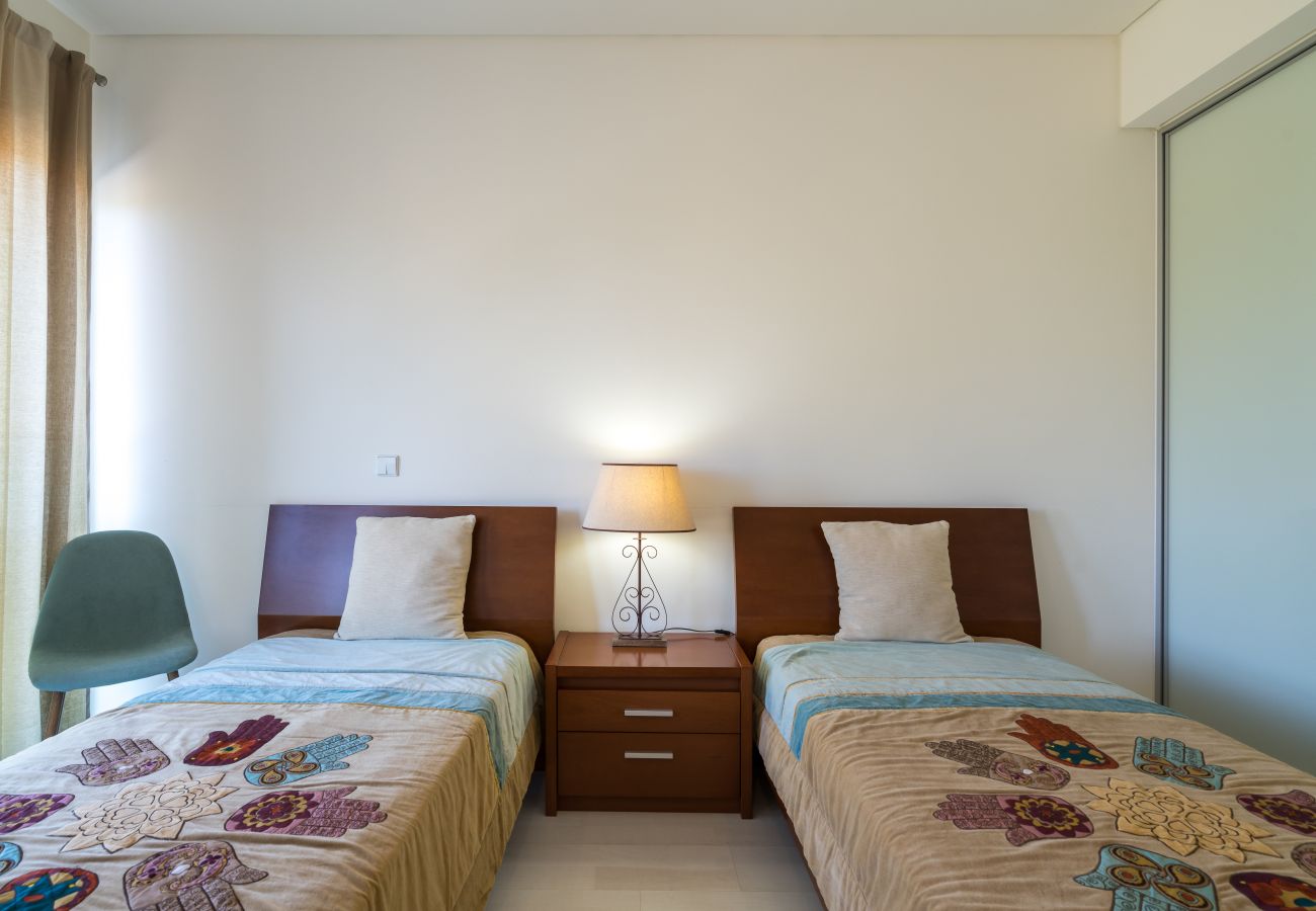 Appartement à Loulé - Cavalo Preto Beach Apartment (S33) Appartement à Loulé - Cavalo Preto Beach Apartment (S33)
