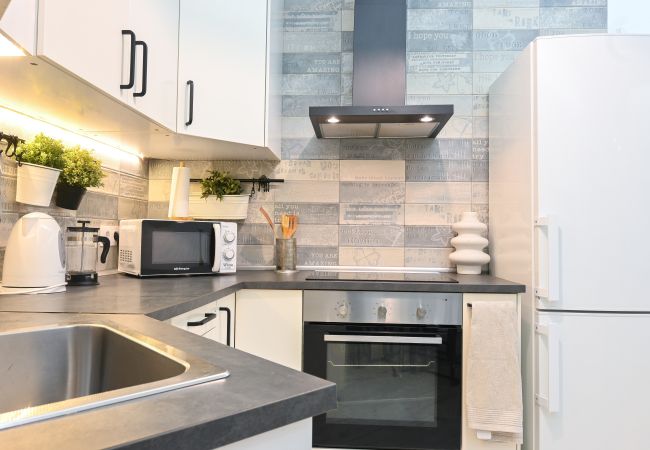 Appartement à Madrid - M (MEN300) Moderno y elegante ap. Barrio Ibiza Appartement à Madrid - M (MEN300) Moderno y elegante ap. Barrio Ibiza