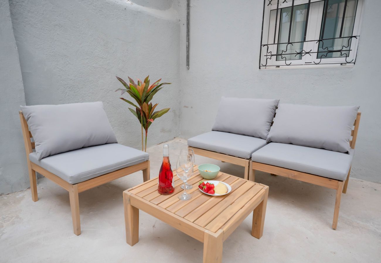 Studio à Madrid - M (MLU4B2) TETUAN "EL RETIRO" Studio à Madrid - M (MLU4B2) TETUAN "EL RETIRO"