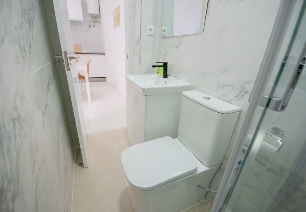 Studio à Madrid - M (MLU4B2) TETUAN "EL RETIRO" Studio à Madrid - M (MLU4B2) TETUAN "EL RETIRO"